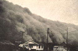 A wall of dust approaching a Kansas town, from “Effect of Dust Storms on Health,” U.S. Public Health Service, Reprint No. 1707 from the Public Health Reports, Vol. 50, No. 40, Oct. 4, 1935. (NOAA National Weather Service Collection)
